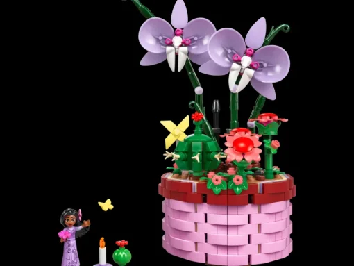 LEGO® Disney Isabela's Flowerpot 43237